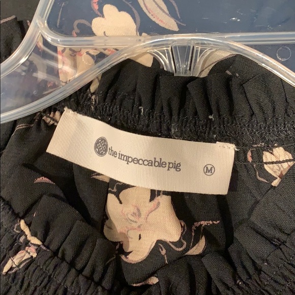 blouse - Picture 3 of 3